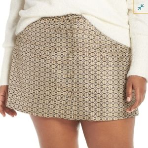 Wayf Belham Daisy Button Skirt - never worn - 2X